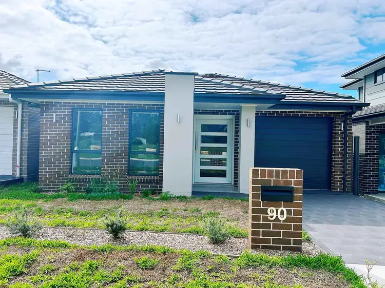90 Turffontein Ave, Box Hill NSW 2765