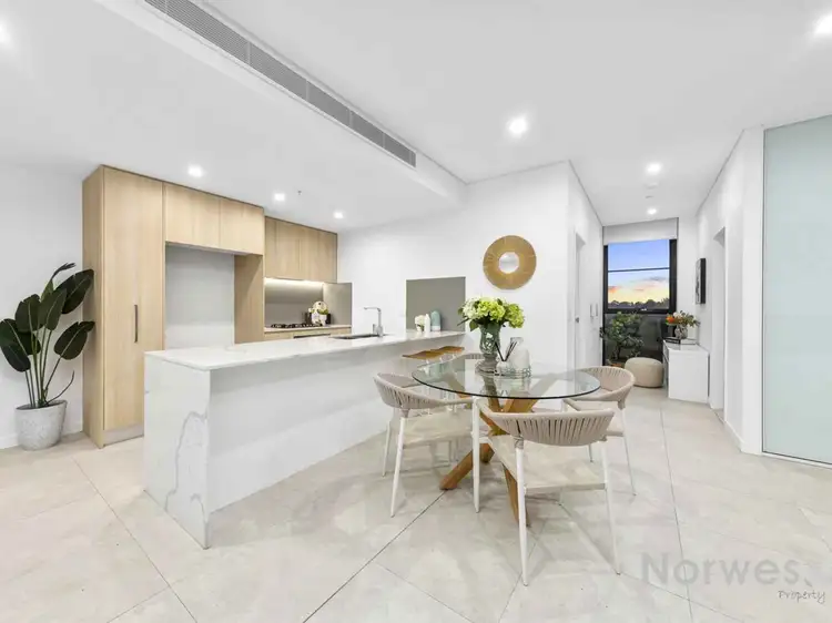 306/25 Dawes Ave, Castle Hill NSW 2154
