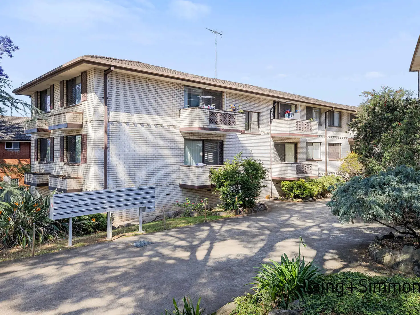 Main view of Homely unit listing, 2/24-28 Wigram Street, Harris Park NSW 2150