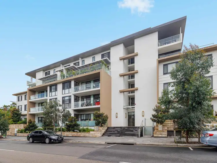 G06A/21 Glen Street, Eastwood NSW 2122