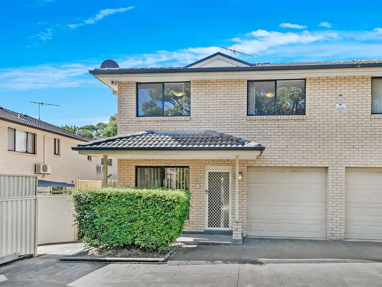 5/18 Cumming Cres, Quakers Hill NSW 2763