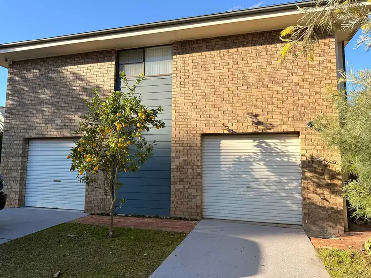 12 Books Crescent, Mcgraths Hill NSW 2756