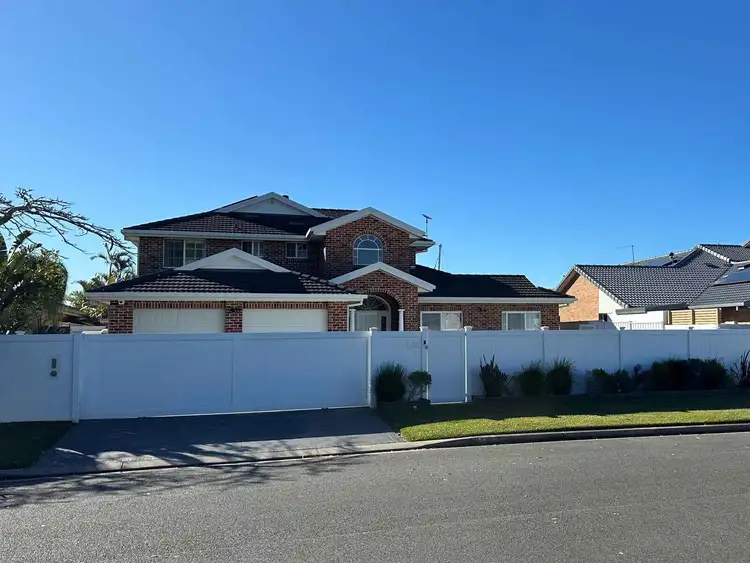 54 Commodore Crescent, Port Macquarie NSW 2444