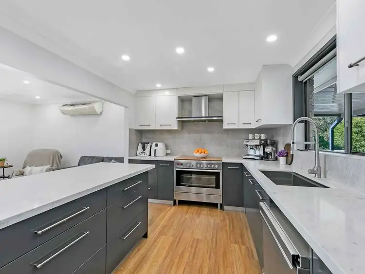15 Glenn St, Dean Park NSW 2761