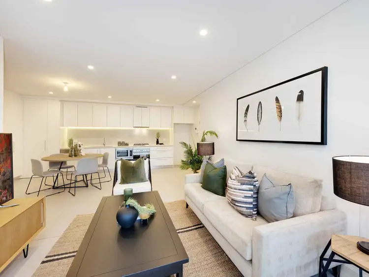 203/160 Sailors Bay Road