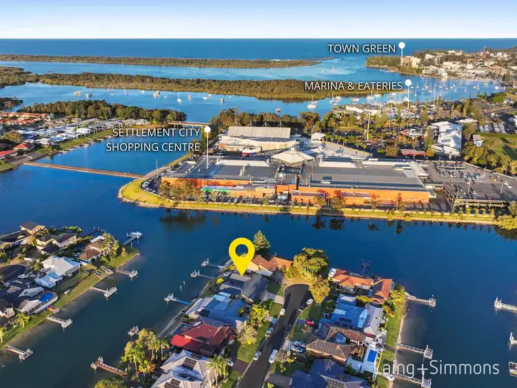 2/47 Laguna Place, Port Macquarie NSW 2444