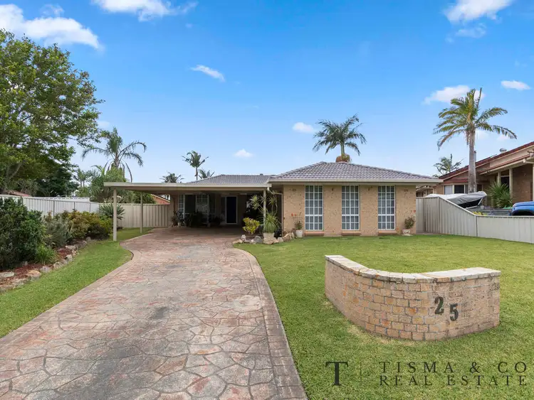 25 Palmae Place, Albion Park Rail NSW 2527