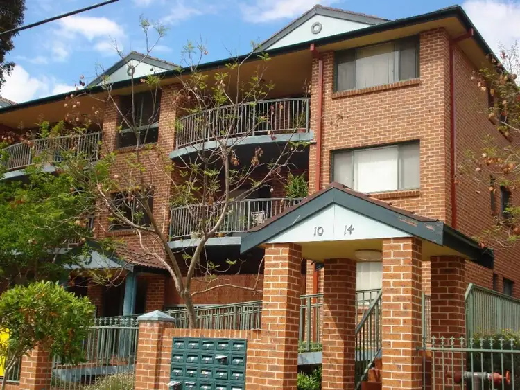 10-14 Arthur Street