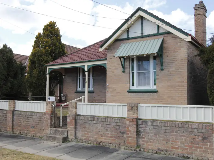 77 Cupro Street, Lithgow NSW 2790