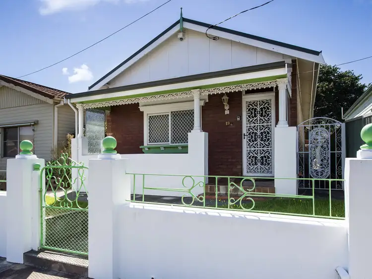 19 Laurence Street, Lithgow NSW 2790