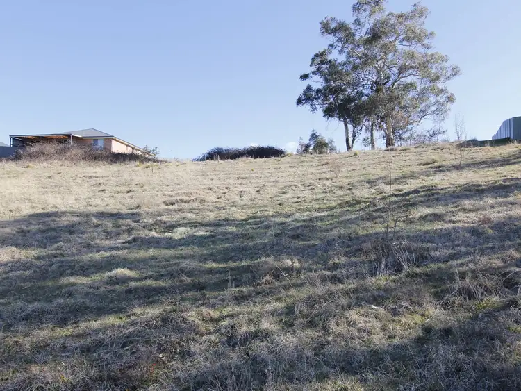 4 Cameron Place, Bowenfels NSW 2790