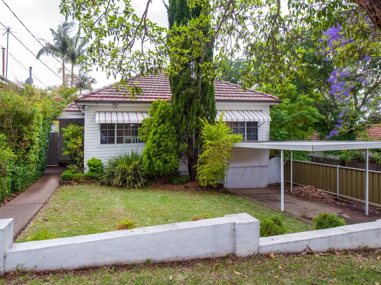 42 Rosebank Avenue, Kingsgrove NSW 2208