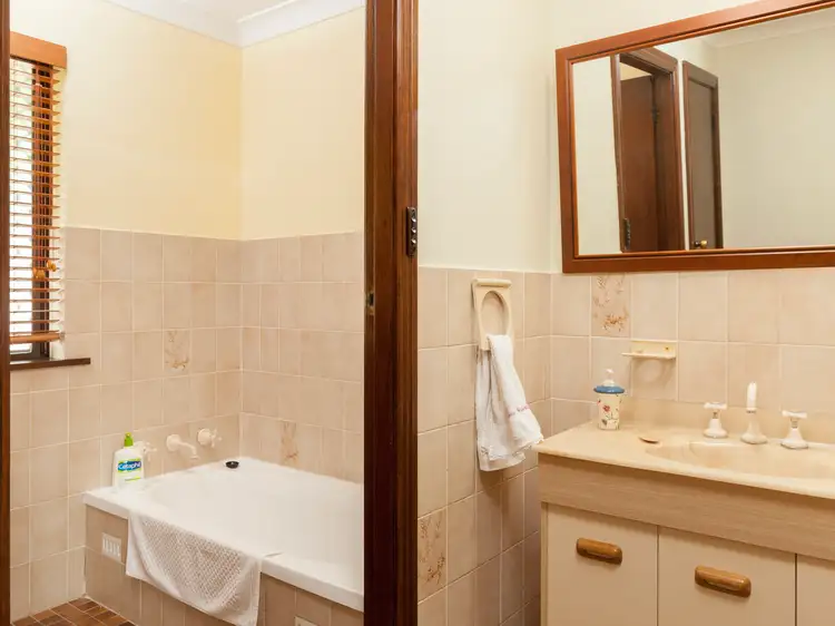 Sixth view of Homely house listing, 2 Evans Close, Lithgow NSW 2790
