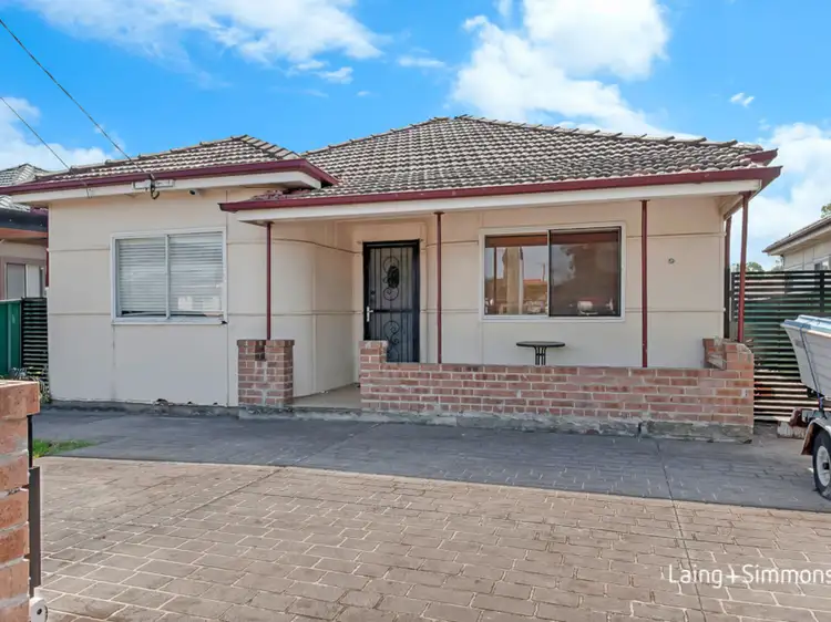 9 Adam Street, Guildford NSW 2161