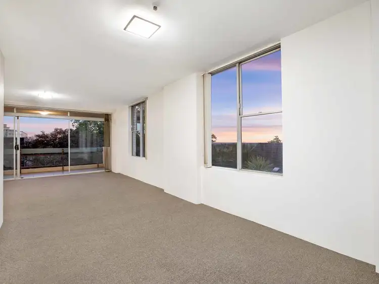 Third view of Homely apartment listing, 3/112 Shirley Road, Wollstonecraft NSW 2065