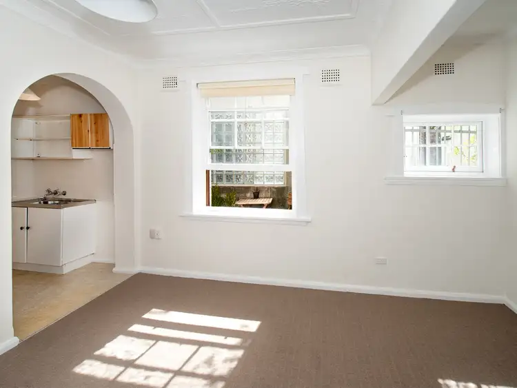 Second view of Homely studio listing, 5/35 Roslyn Street, Potts Point NSW 2011