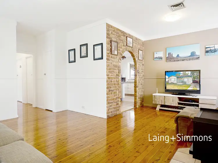 11 Pembroke Street, Cambridge Park NSW 2747