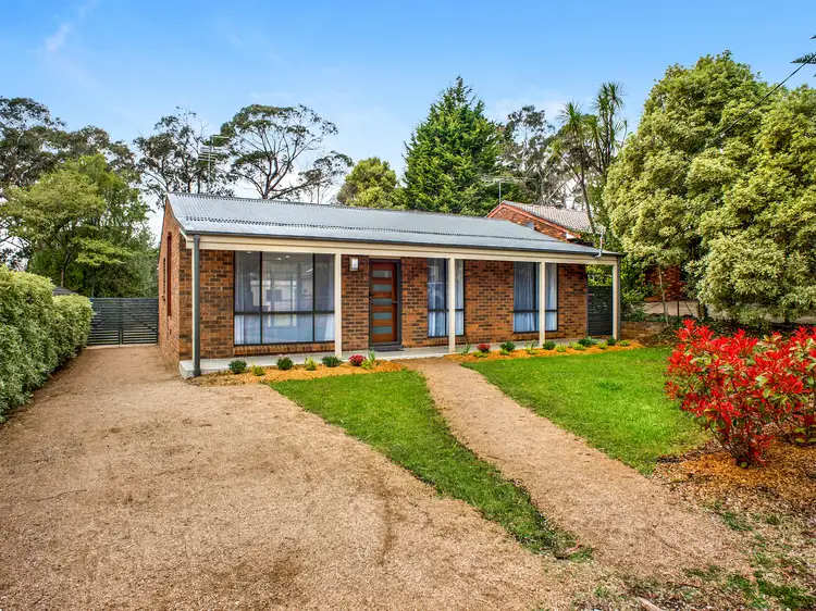 Third view of Homely house listing, 7 Canberra Street, Wentworth Falls NSW 2782