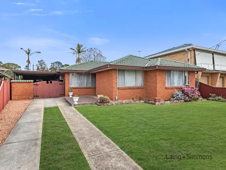 9 Yoogali Street, Merrylands NSW 2160