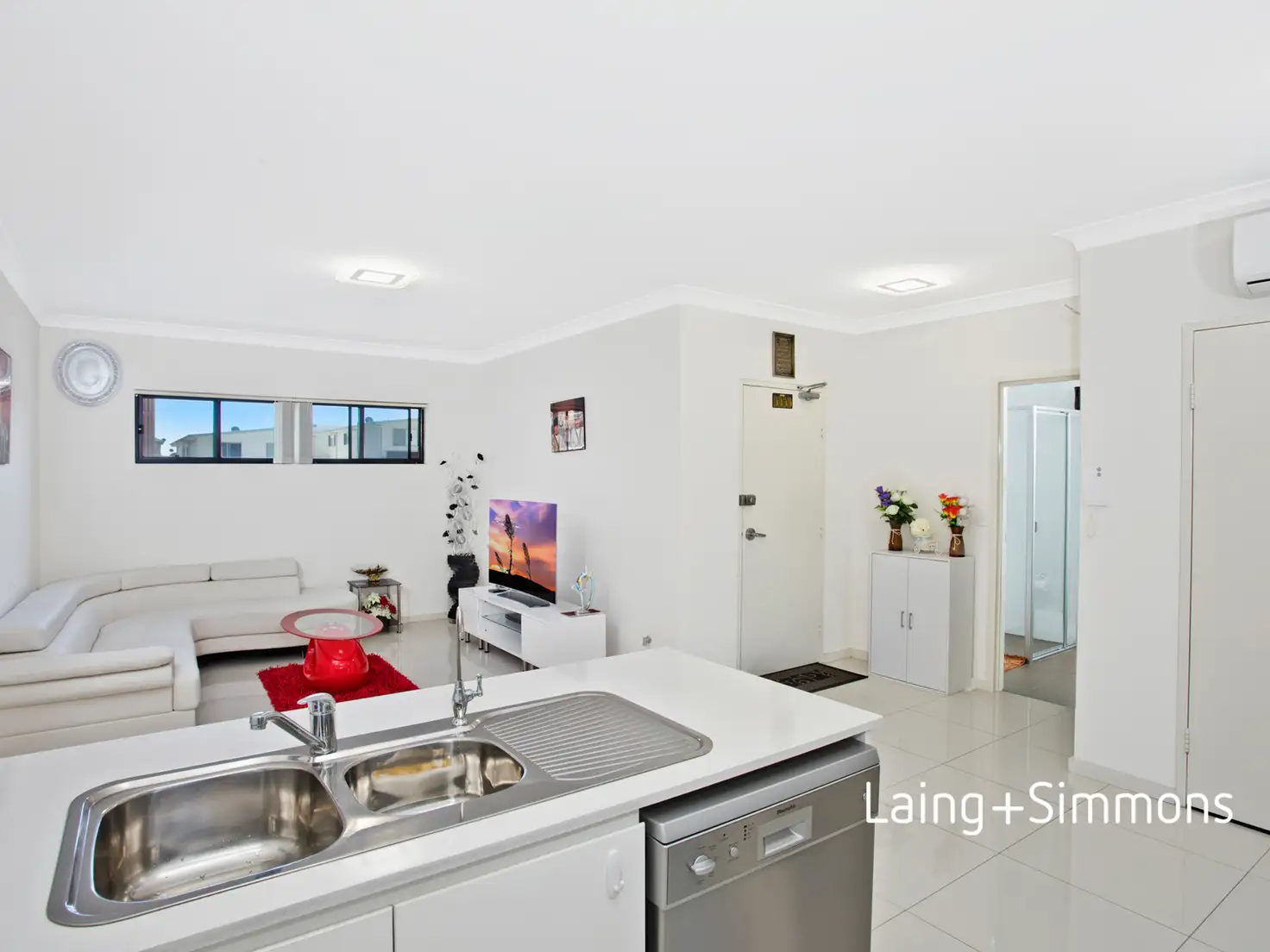 Main view of Homely unit listing, 21/2 Glenmore Ridge Drive, Glenmore Park NSW 2745