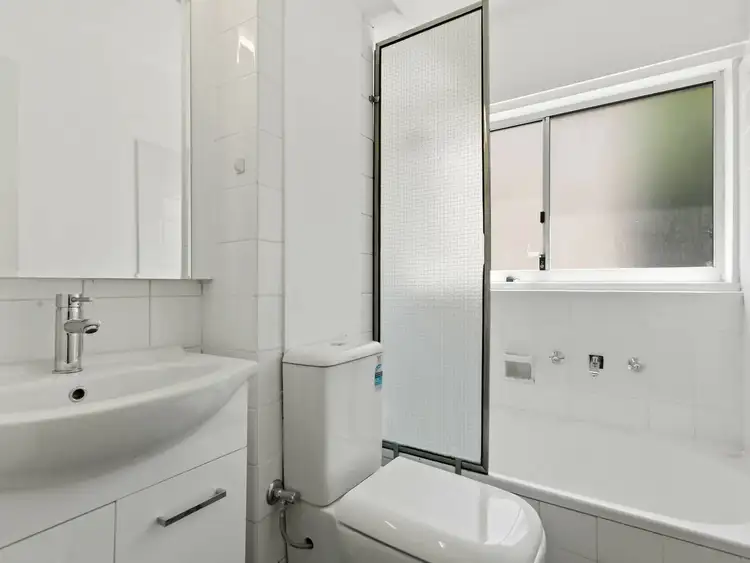 Sixth view of Homely studio listing, 11/15 Wylde Street, Potts Point NSW 2011