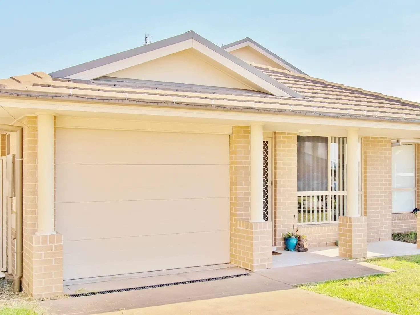 Main view of Homely semi-detached listing, 2/73A Dalwood Road, East Branxton NSW 2335