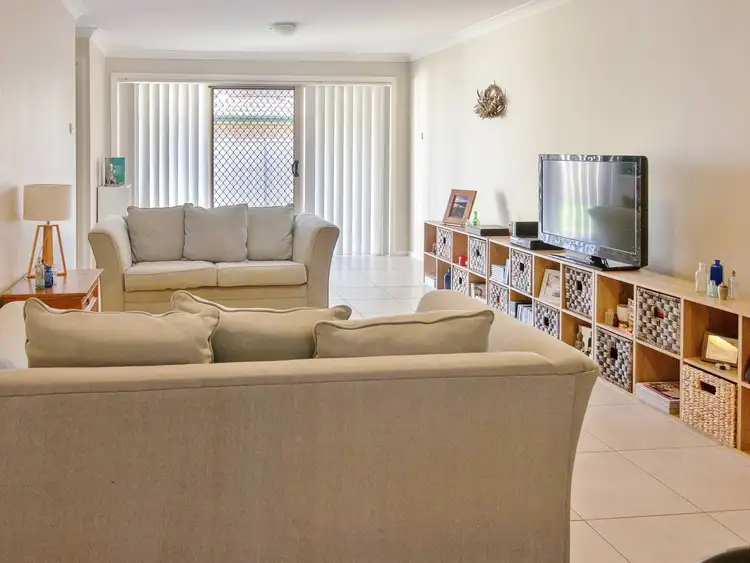 Second view of Homely semi-detached listing, 2/73A Dalwood Road, East Branxton NSW 2335