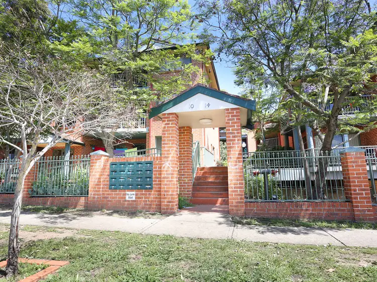 15/10-14 Arthur Street, Merrylands NSW 2160