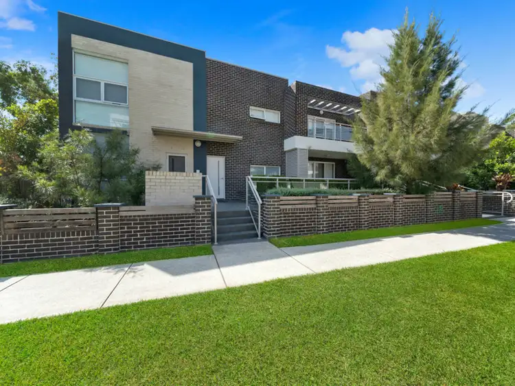 Second view of Homely townhouse listing, 6/4 Barangaroo Road, Toongabbie NSW 2146