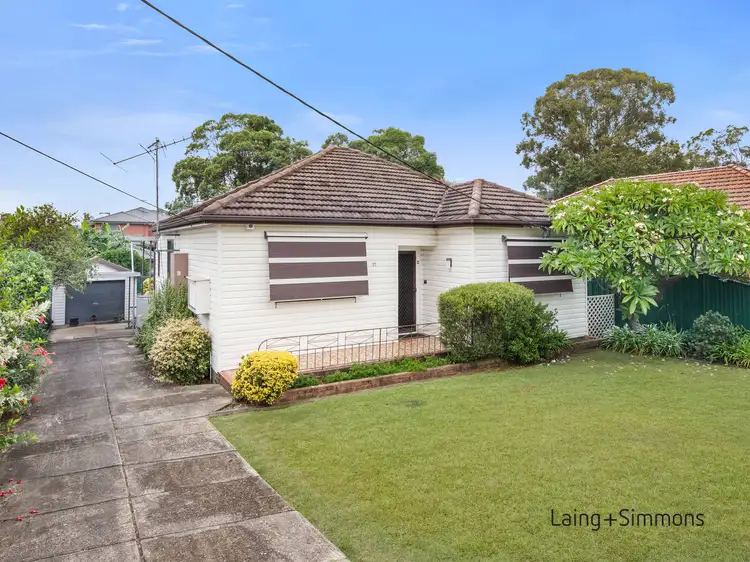 17 Bernard St, Westmead NSW 2145