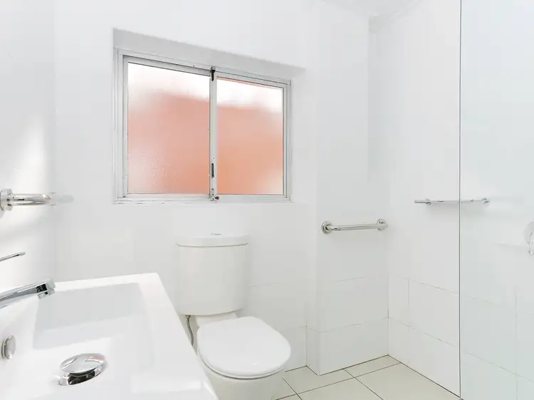 Fourth view of Homely apartment listing, 8/12 Francis Street, Bondi Beach NSW 2026