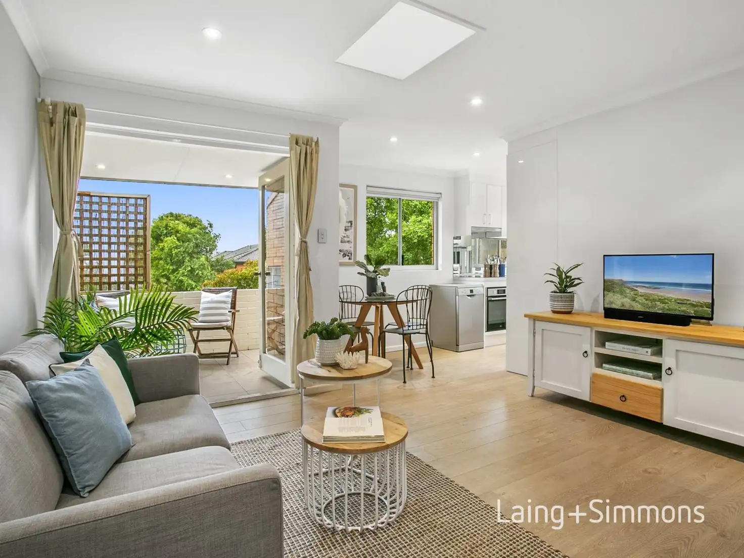Main view of Homely unit listing, 8/12 Wheeler Parade, Dee Why NSW 2099