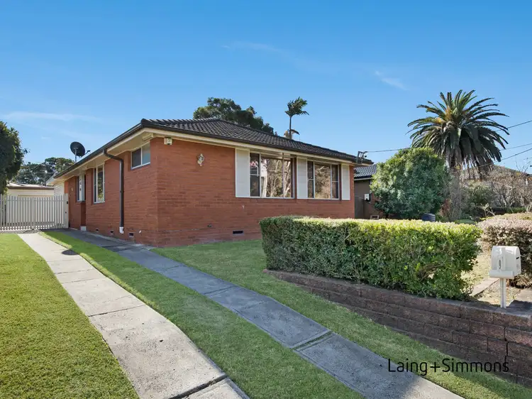 9 Memphis Crescent, Toongabbie NSW 2146