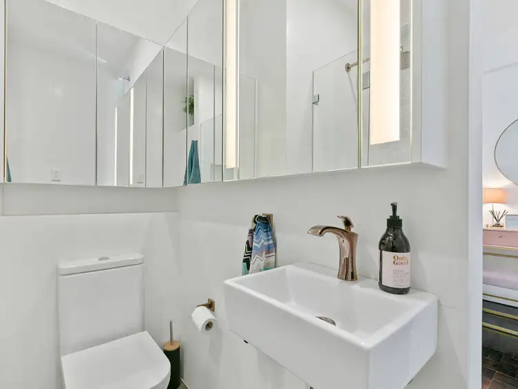 Sixth view of Homely apartment listing, 15/2 Greenknowe Avenue, Elizabeth Bay NSW 2011