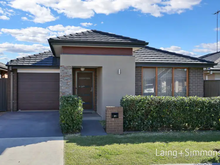 21 Mackay Circuit, Ropes Crossing NSW 2760