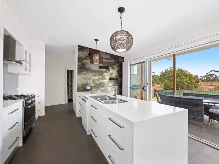 Third view of Homely house listing, 5 Halleys Court, Port Macquarie NSW 2444