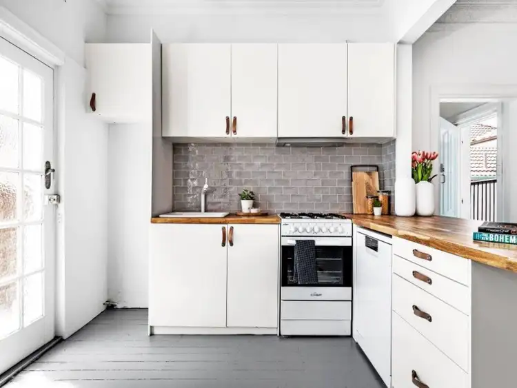 Third view of Homely apartment listing, 3/16 Hastings Parade, North Bondi NSW 2026