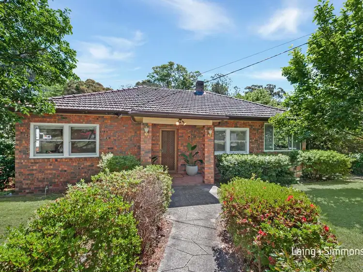7 Woodbine Avenue, Normanhurst NSW 2076