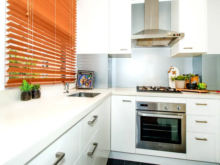 Fifth view of Homely apartment listing, 21/2 McDonald Street, Potts Point NSW 2011