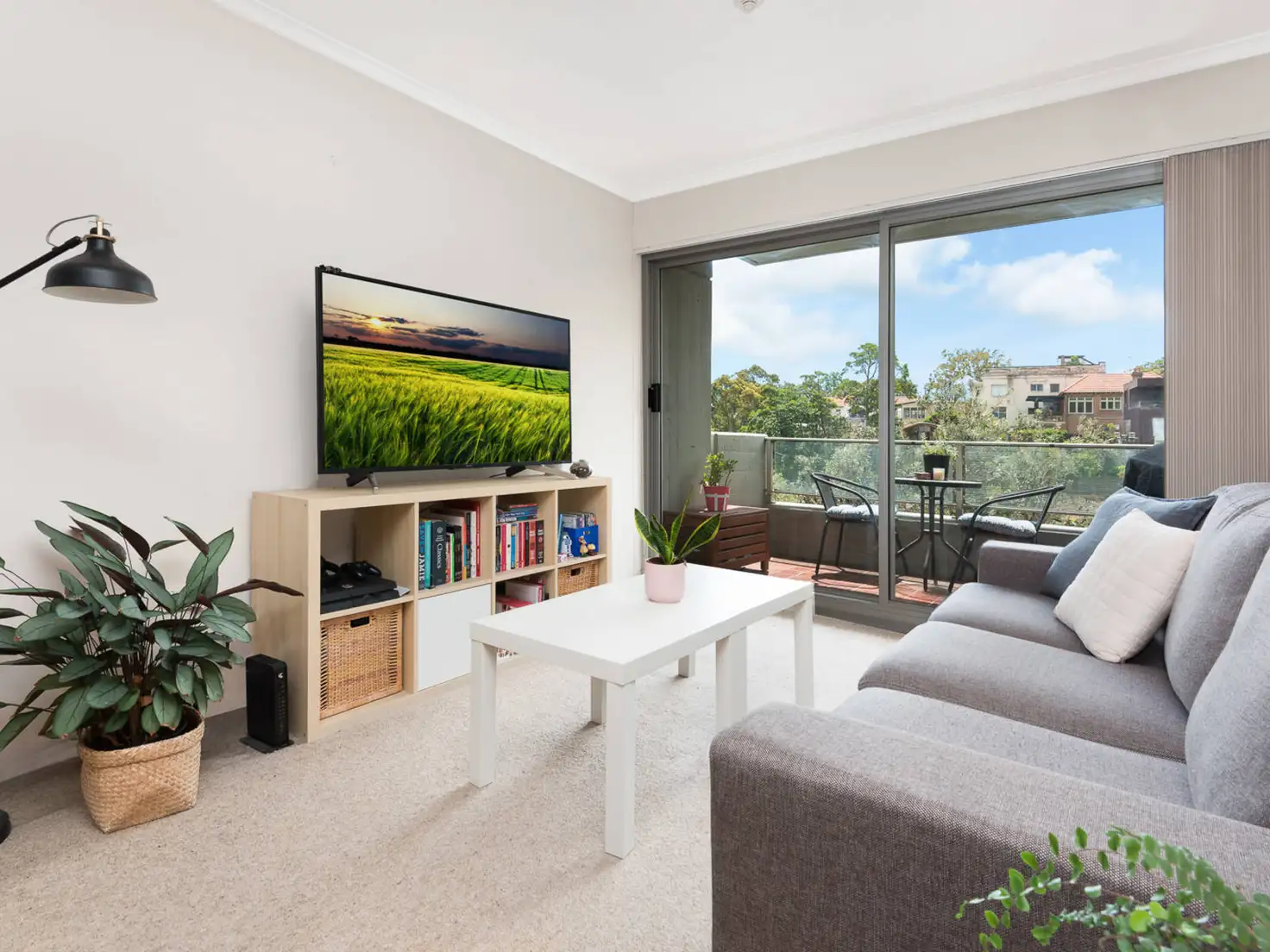 Main view of Homely unit listing, 37/90 Blues Point Road, Mcmahons Point NSW 2060
