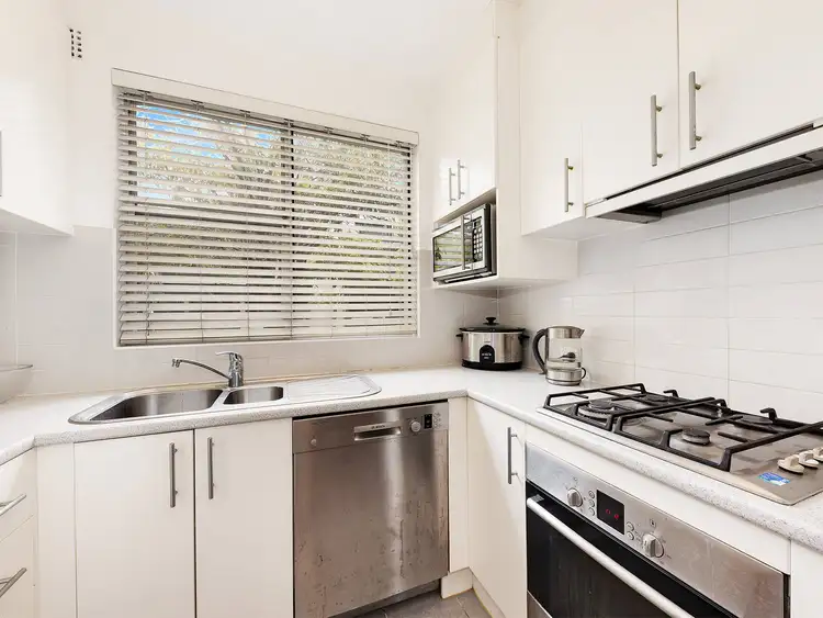 Third view of Homely apartment listing, 4/80 Grosvenor Street, Neutral Bay NSW 2089