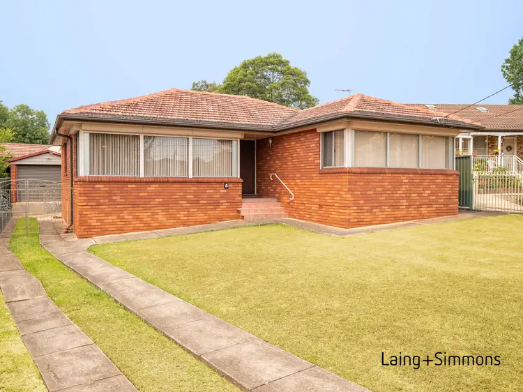 5 Bora Place, Toongabbie NSW 2146