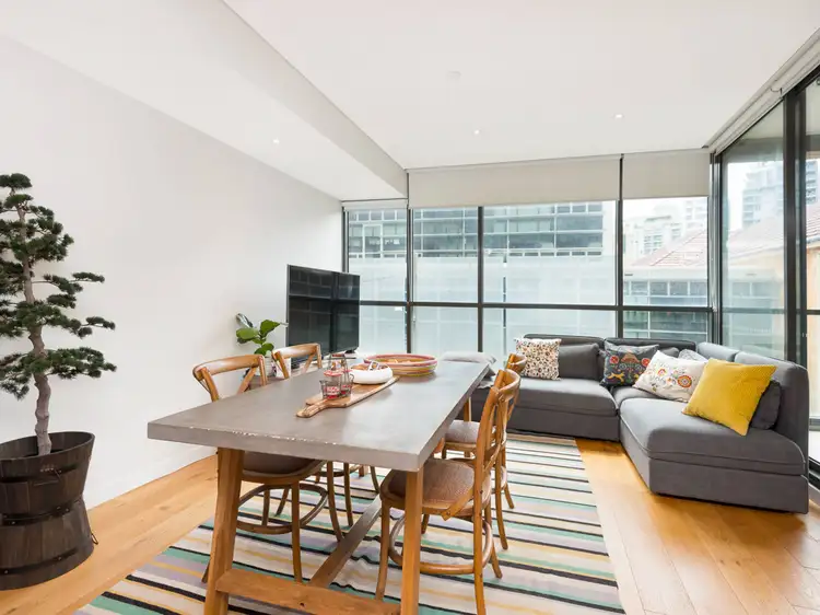 225 Pacific Highway