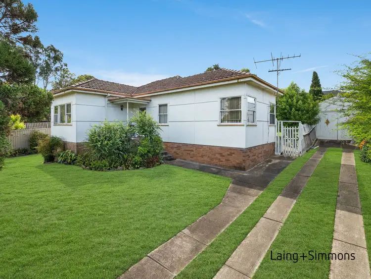 11 Marcia Street, Toongabbie NSW 2146