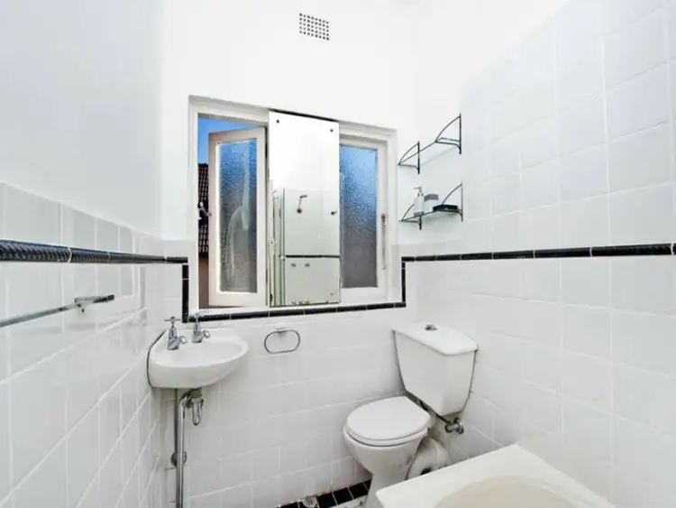 Fourth view of Homely apartment listing, 10/134 Bondi Road, Bondi NSW 2026