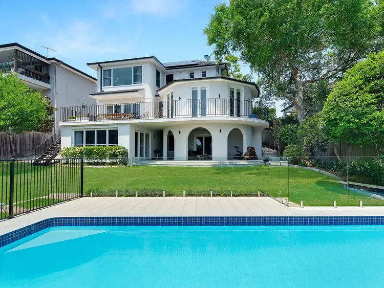 42 Narani Crescent, Northbridge NSW 2063