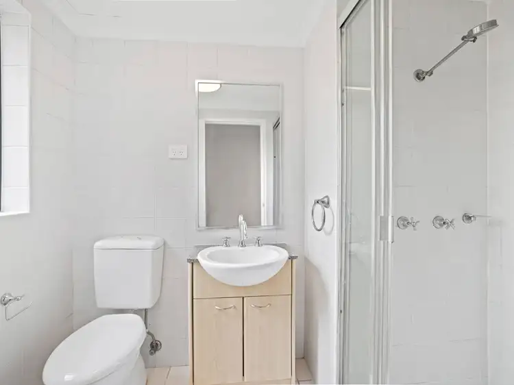 Fifth view of Homely unit listing, 15/2-4 Francis Street, Dee Why NSW 2099