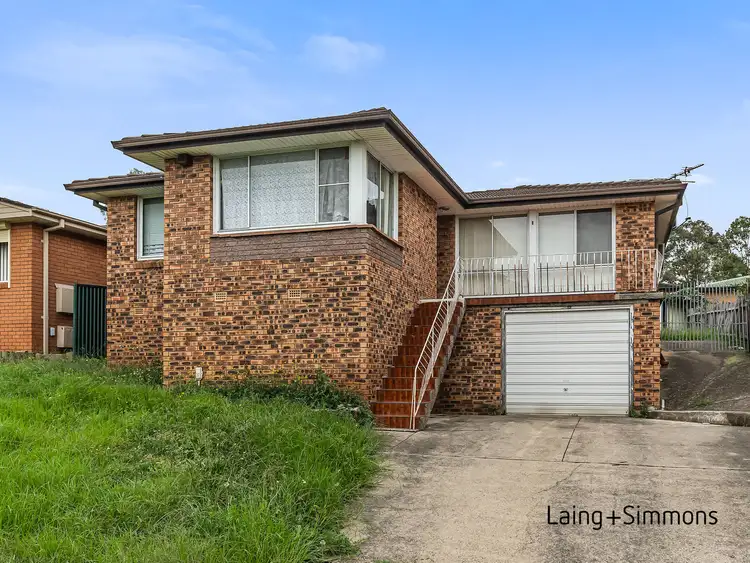 8 St Andrews Boulevard, Casula NSW 2170