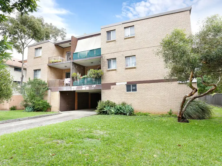 2/1 Burford St, Merrylands NSW 2160