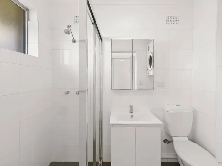 Fourth view of Homely apartment listing, 18/142 Ernest Street, Crows Nest NSW 2065